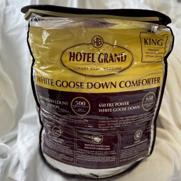 Hotel Grand White Goose Down Comforter, NWT - Picture 2 of 4